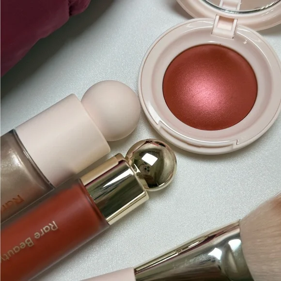 Rare Beauty Blush Set in Pink and Cream